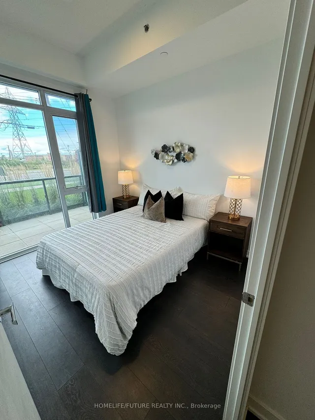 Additional property image - 3200 Dakota Common Unit B105