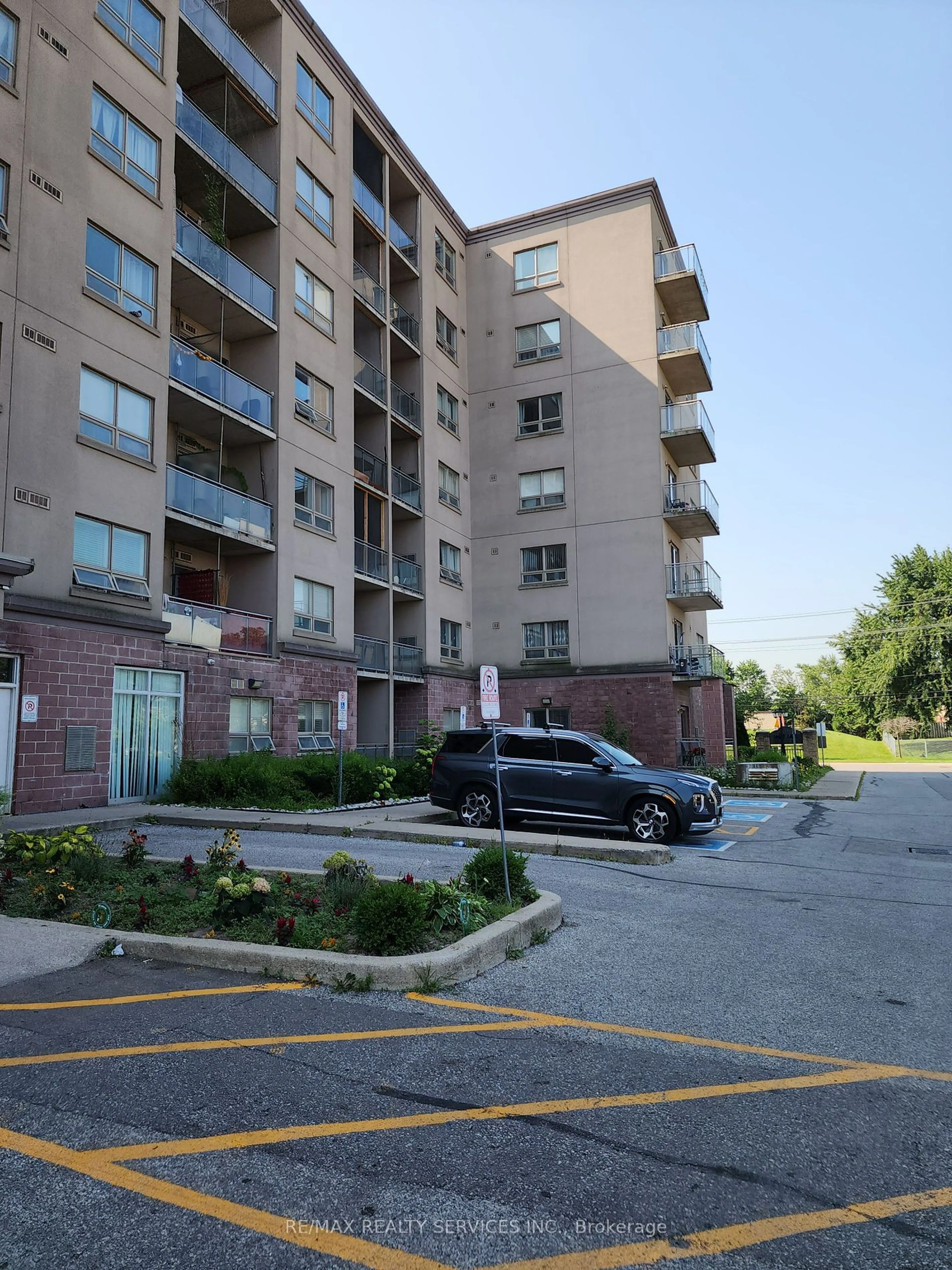 Unknown for 7405 Goreway Dr #212, Mississauga Ontario L4T 0A3