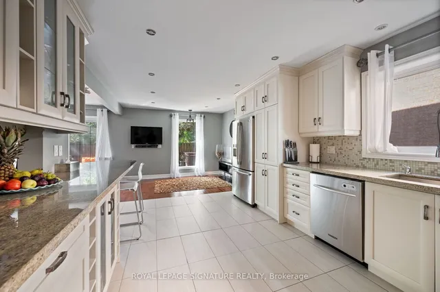 Additional property image - 18 Esposito Crt