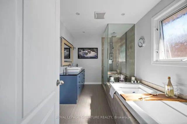 Additional property image - 18 Esposito Crt