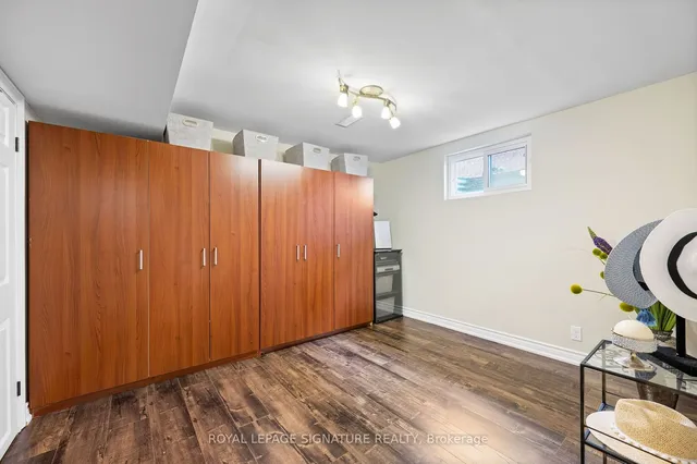 Additional property image - 18 Esposito Crt