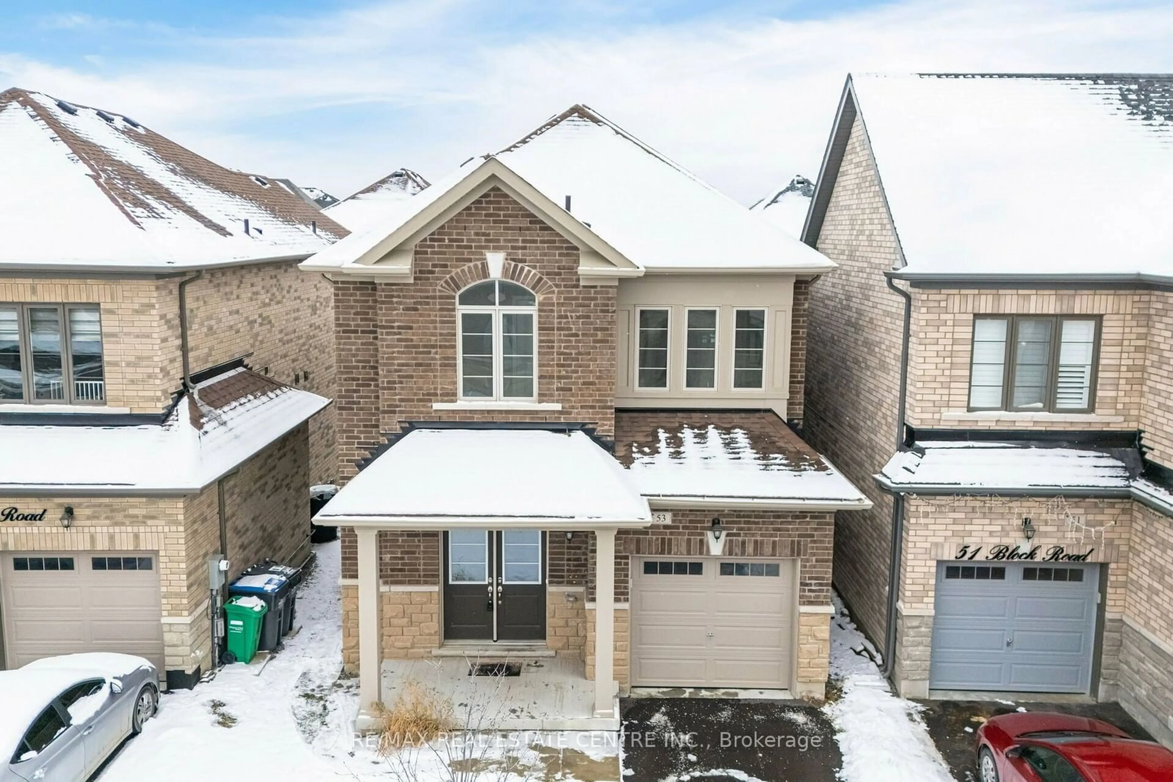 A pic from outside/outdoor area/front of a property/back of a property/a pic from drone, street for 53 Block Rd, Brampton Ontario L7A 0G7