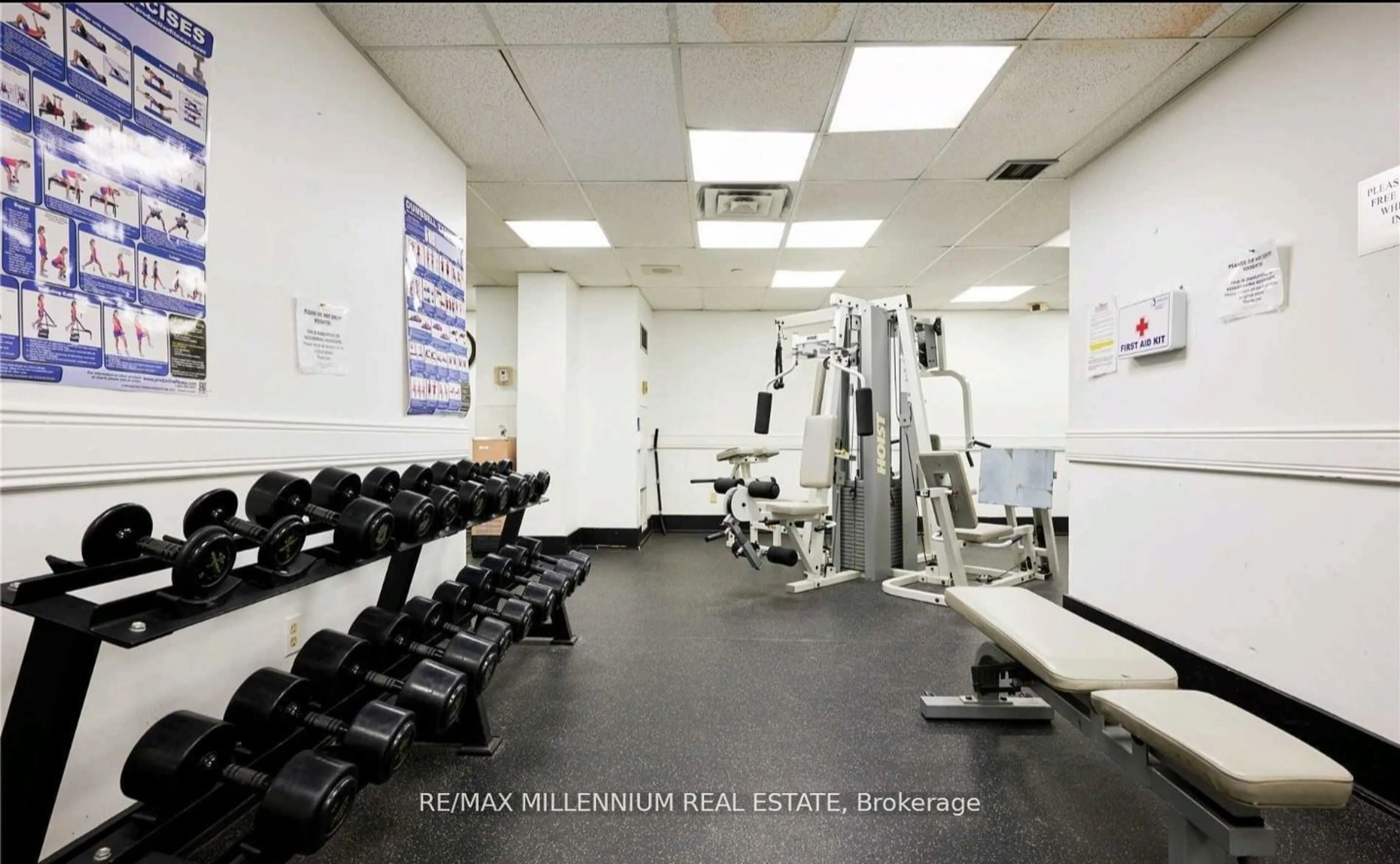 Gym or fitness room for 325 Webb Dr #504, Mississauga Ontario L5B 3Z9