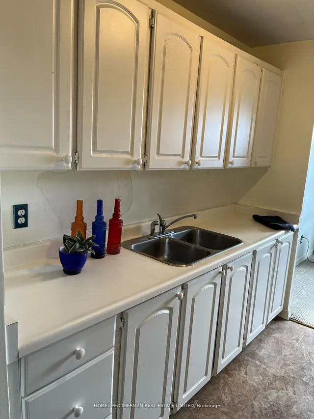 Additional property image - 785 Brown's Line Unit 502
