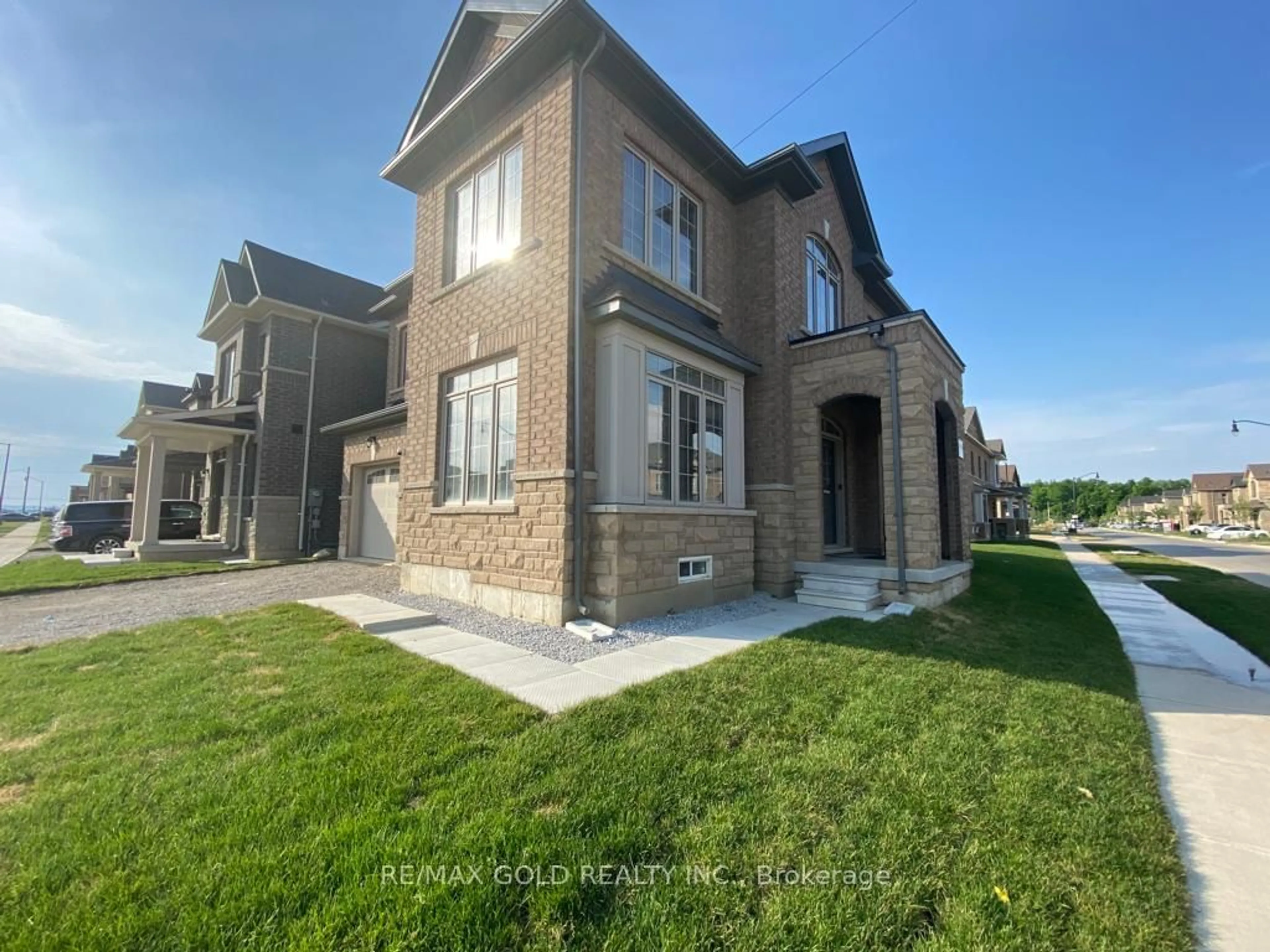 Home with brick exterior material, street for 537 Veterans Dr, Brampton Ontario L7A 0C4