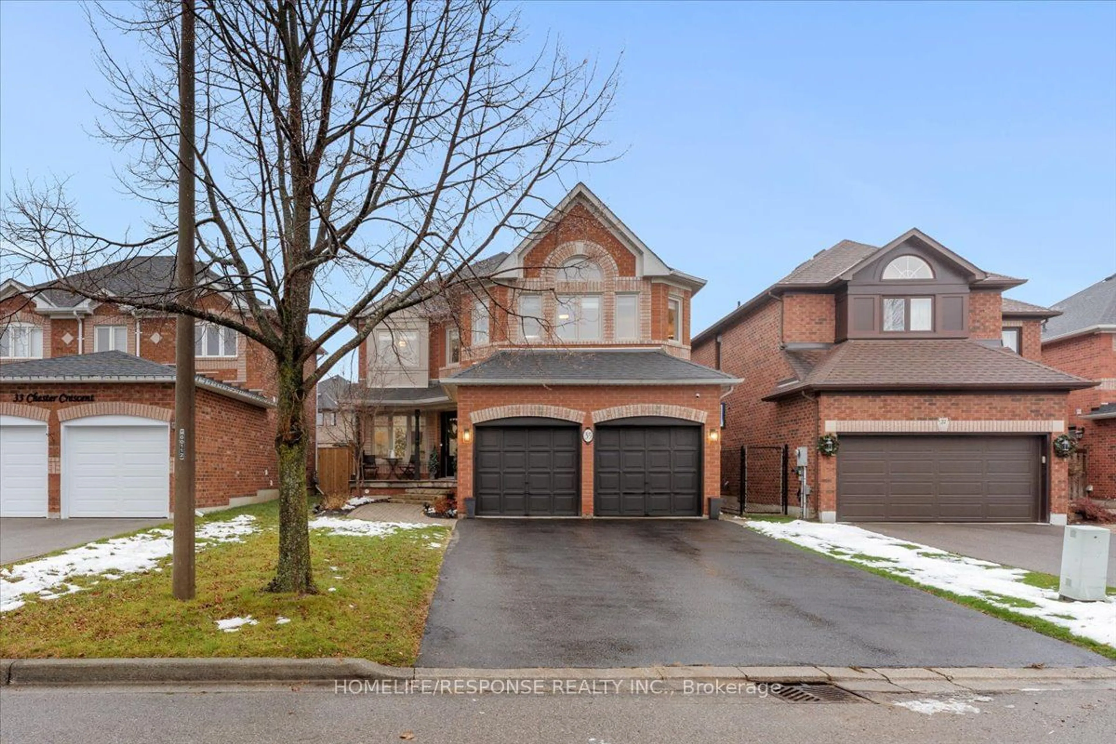 Home with brick exterior material, street for 35 Chester Cres, Halton Hills Ontario L7G 5W5