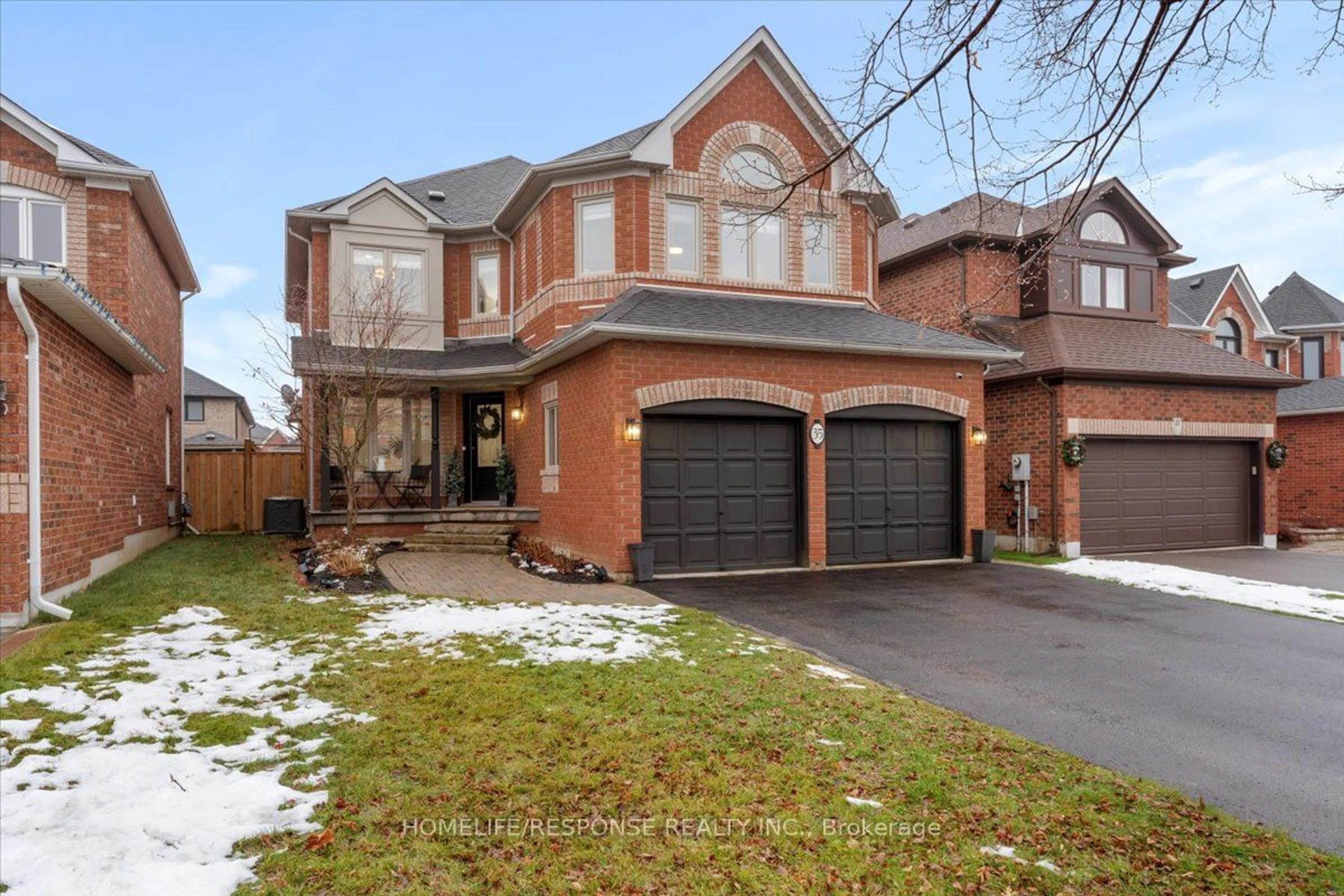 Home with brick exterior material, street for 35 Chester Cres, Halton Hills Ontario L7G 5W5