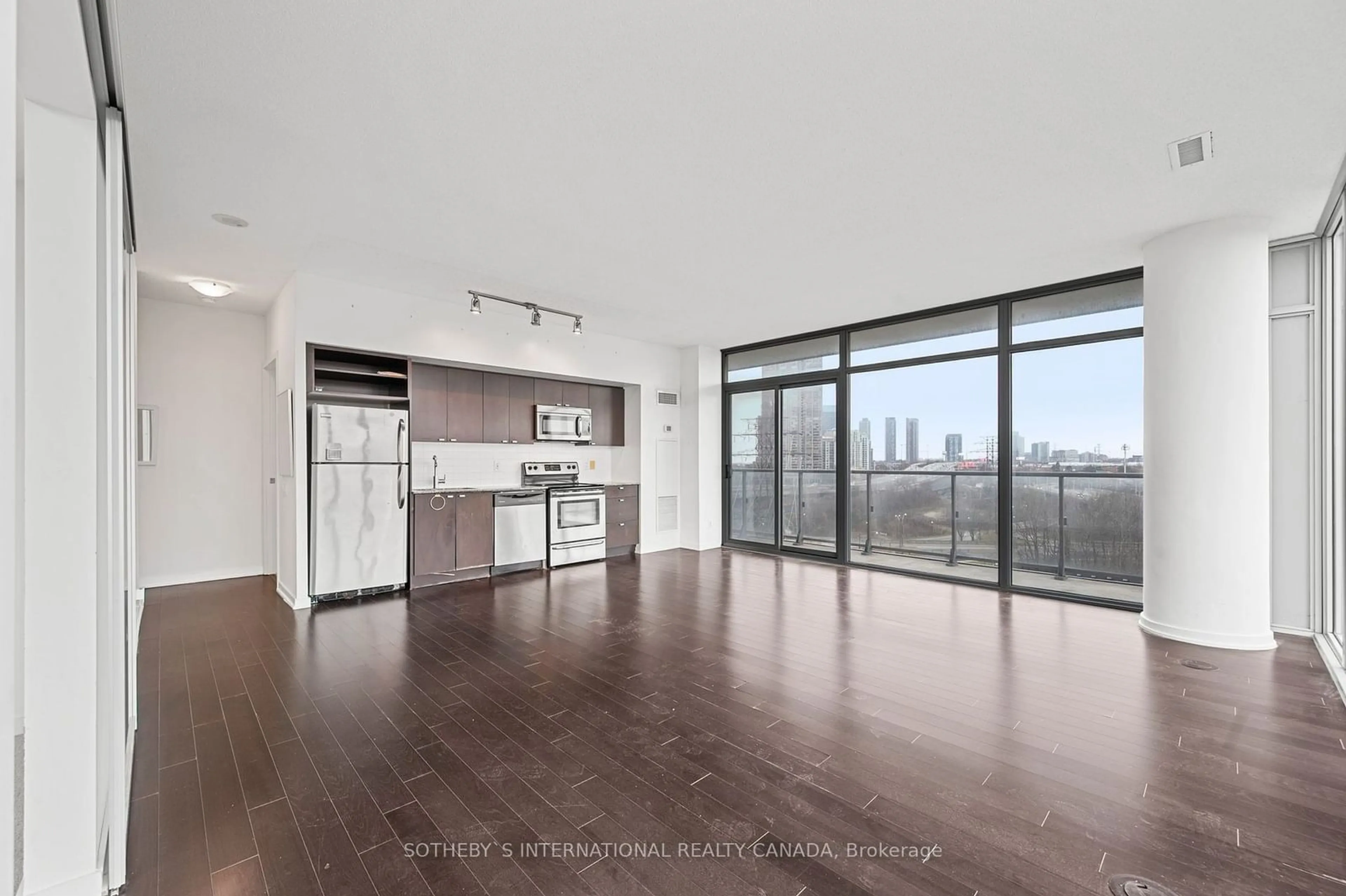 Open concept kitchen, unknown for 105 The Queensway #710, Toronto Ontario M6S 5B5