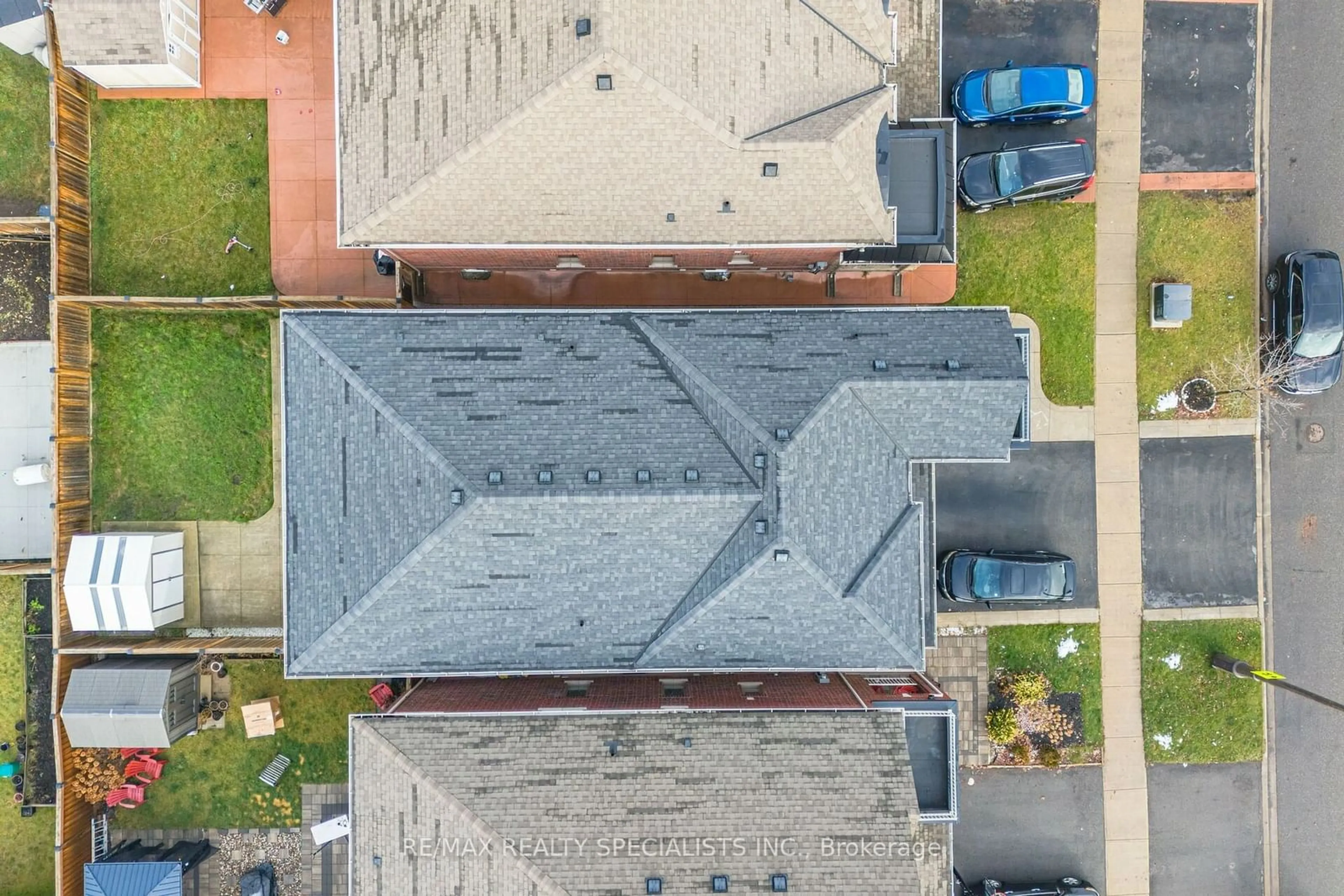 A pic from outside/outdoor area/front of a property/back of a property/a pic from drone, street for 12 Ricardo Rd, Brampton Ontario L6P 3Z1