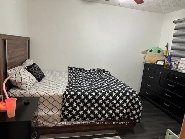 Additional property image - 32 Oaklea Blvd