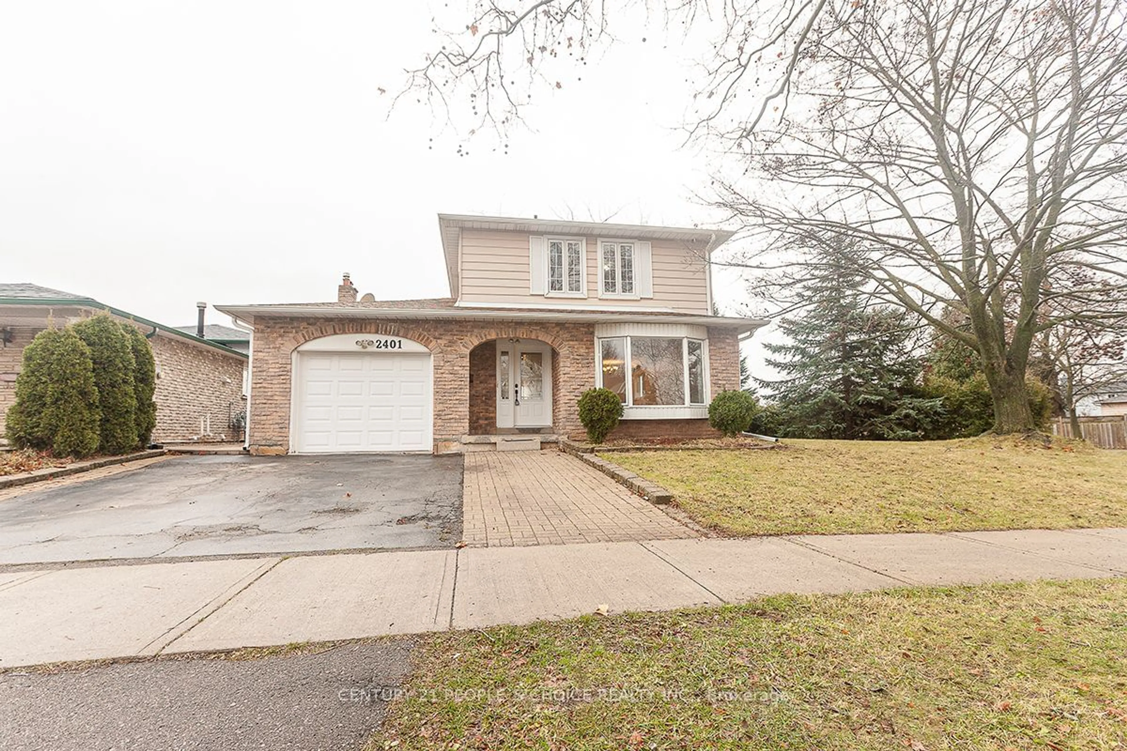 Home with brick exterior material, street for 2401 Eaglesfield Dr, Burlington Ontario L7P 4B4