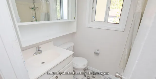 Additional property image - 8 Hillbank Tr