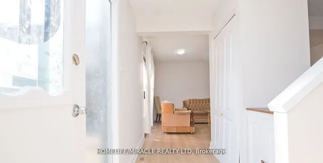 Additional property image - 8 Hillbank Tr