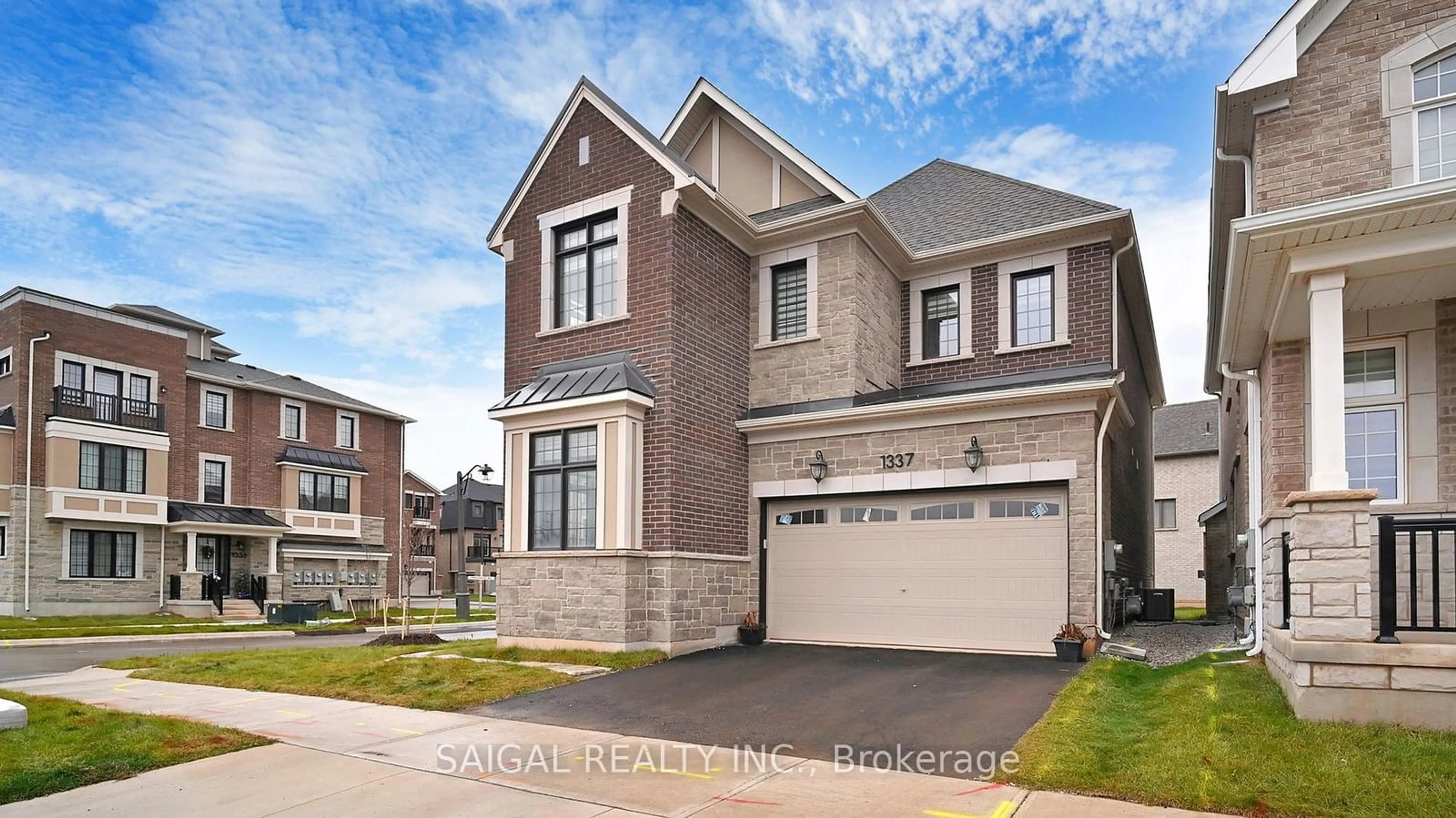 Home with brick exterior material, street for 1337 Ripplewood Ave, Oakville Ontario L6M 0K5