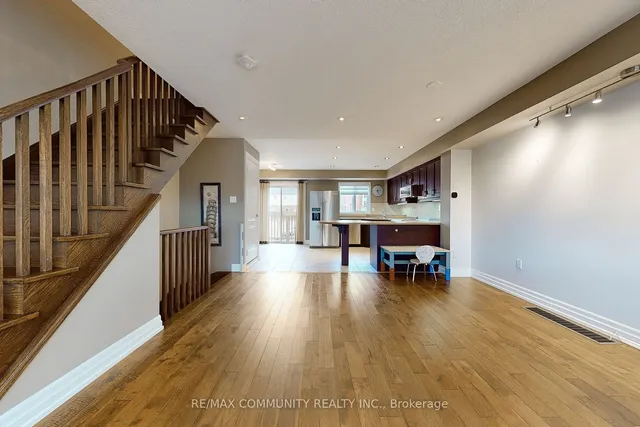 Additional property image - 3030 Lakeshore Blvd Unit 8