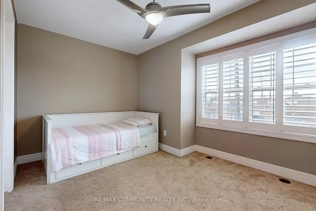 Additional property image - 3030 Lakeshore Blvd Unit 8