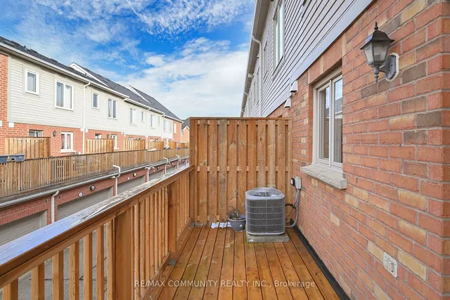 Additional property image - 3030 Lakeshore Blvd Unit 8