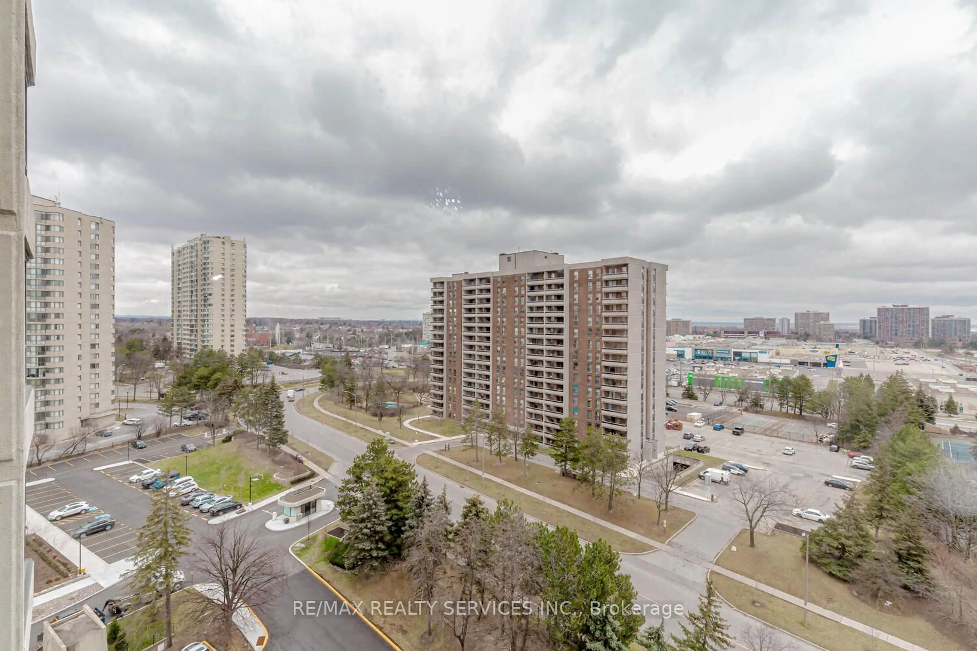 A pic from outside/outdoor area/front of a property/back of a property/a pic from drone, city buildings view from balcony for 8 Lisa St #1204, Brampton Ontario L6T 4S6