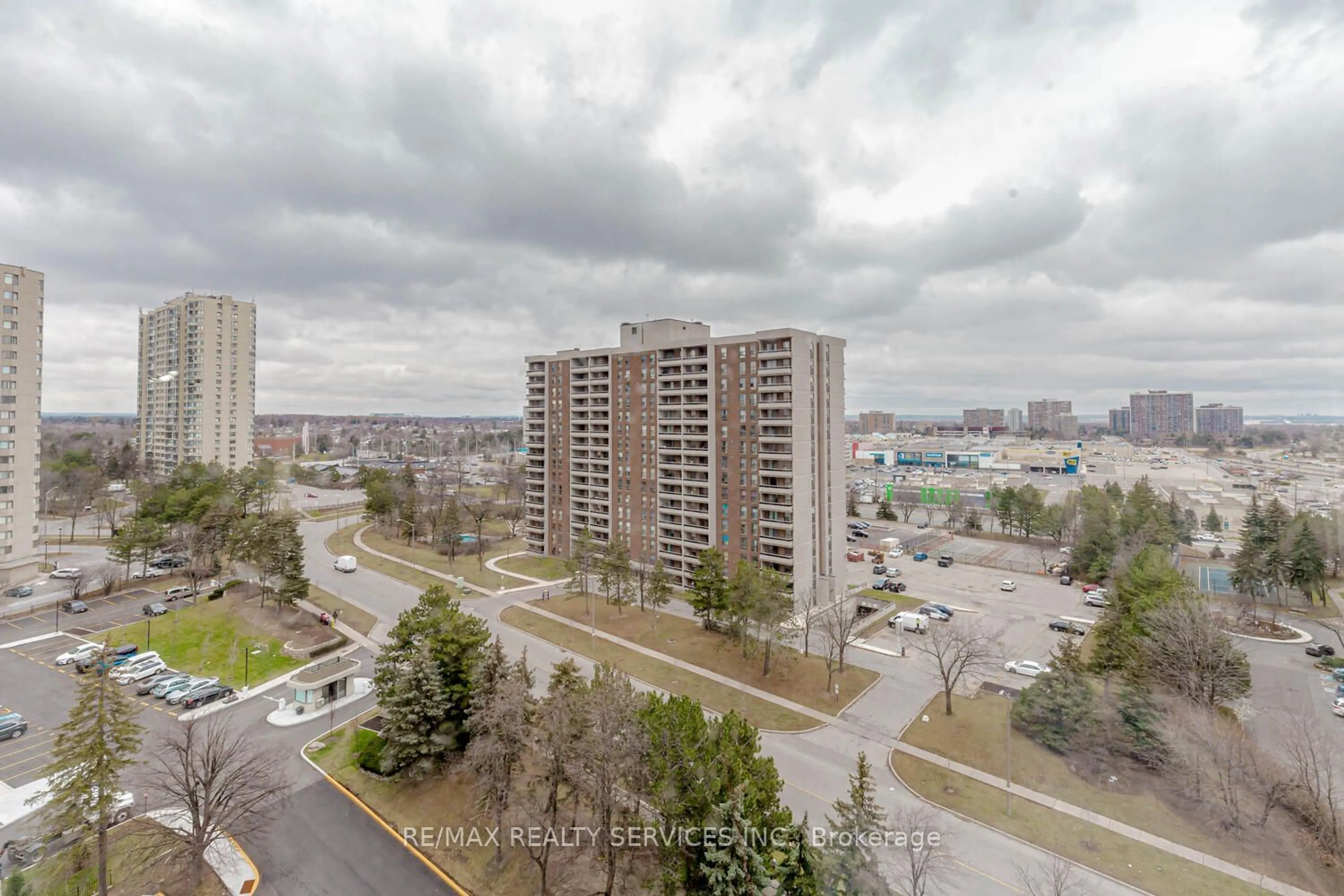 A pic from outside/outdoor area/front of a property/back of a property/a pic from drone, city buildings view from balcony for 8 Lisa St #1204, Brampton Ontario L6T 4S6