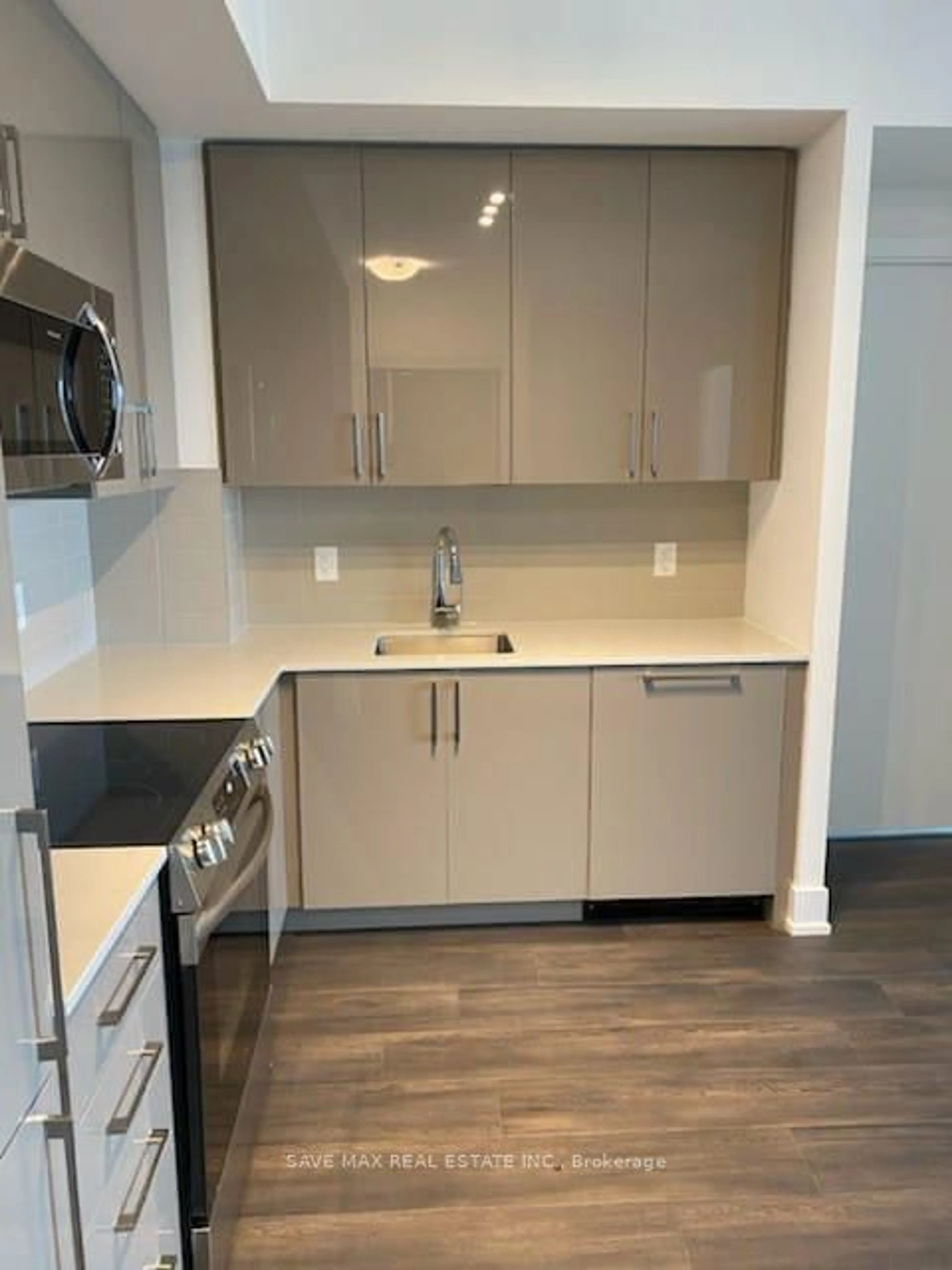 Standard kitchen, unknown for 2450 Old Bronte Rd #510, Oakville Ontario L6M 5P6