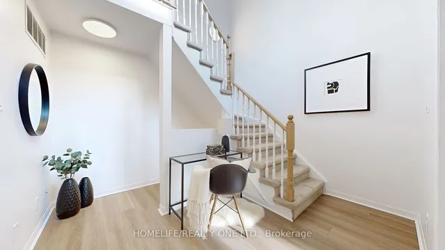 Additional property image - 18 Laidlaw St Unit 1019