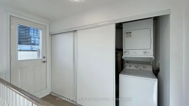 Additional property image - 18 Laidlaw St Unit 1019