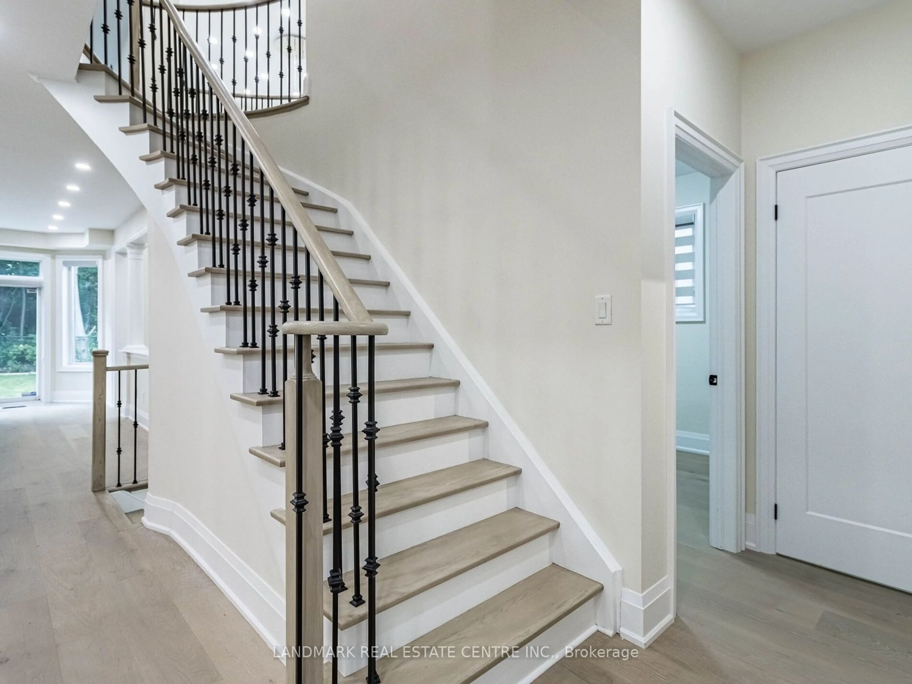 Stairs for 64 Showboat Cres, Brampton Ontario L6V 4R5