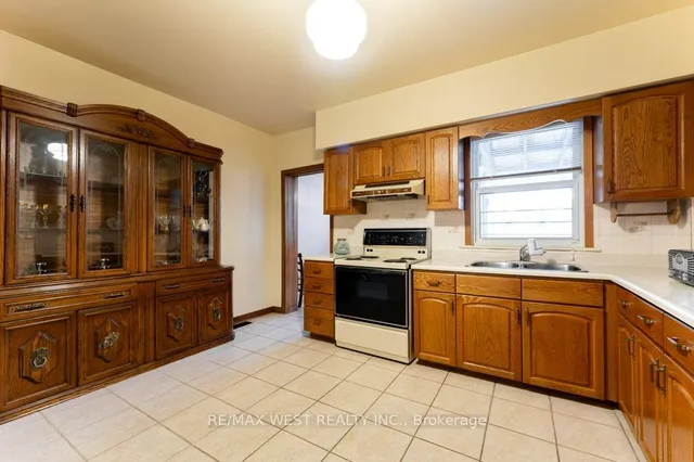 Additional property image - 26 Greenlaw Ave