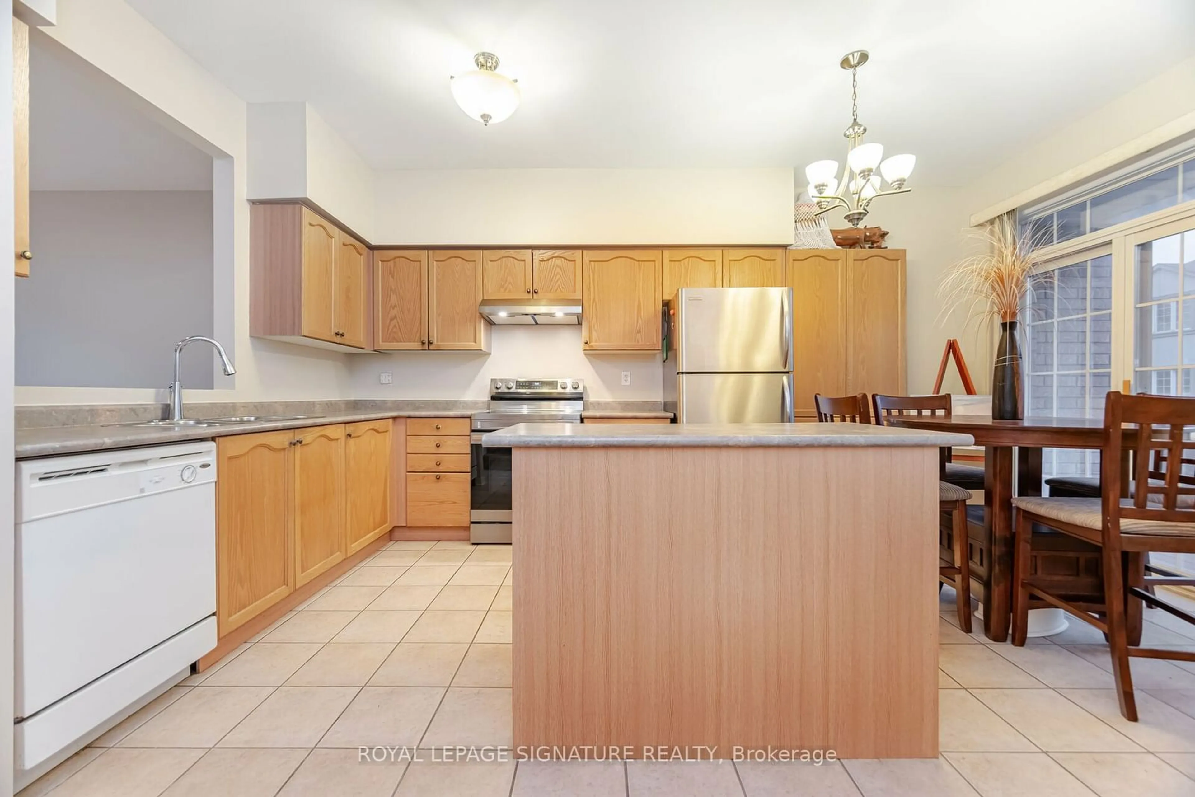 Open concept kitchen, unknown for 7155 Magistrate Terr #22, Mississauga Ontario L5W 1Y8