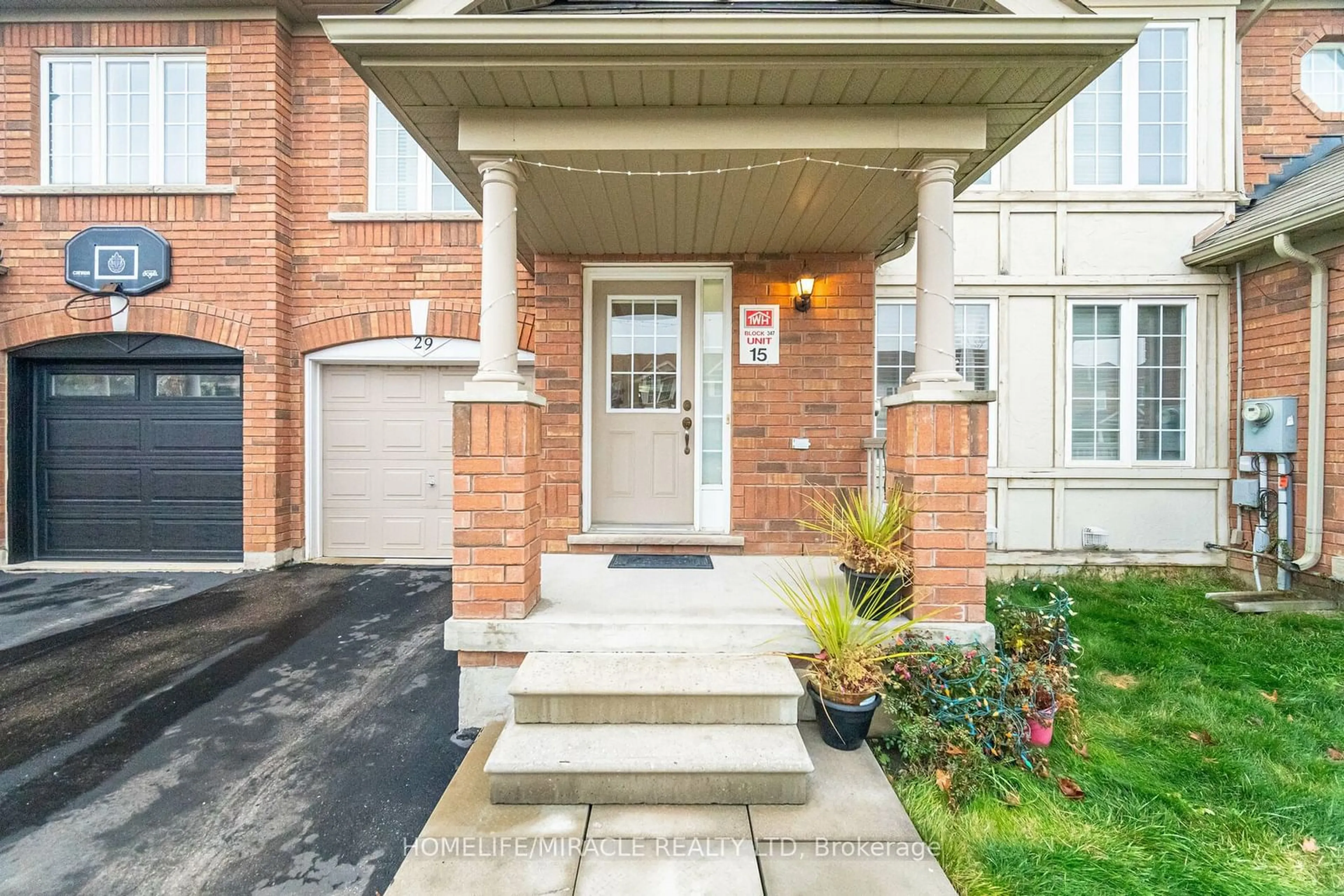 Home with brick exterior material, street for 29 Quailvalley Dr, Brampton Ontario L6R 0N4