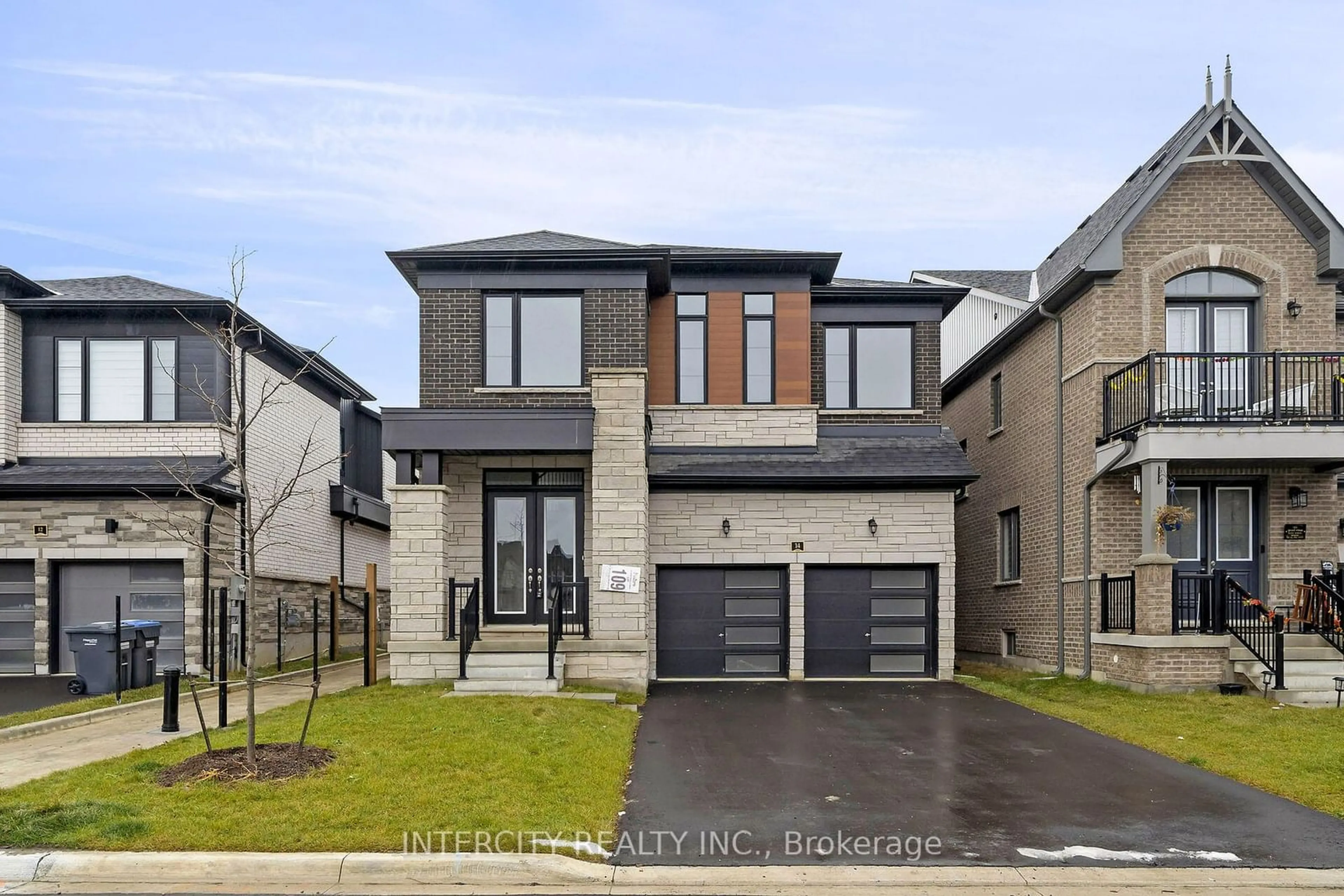 Home with brick exterior material, street for 14 Coulterville Dr, Caledon Ontario L7C 1Z9