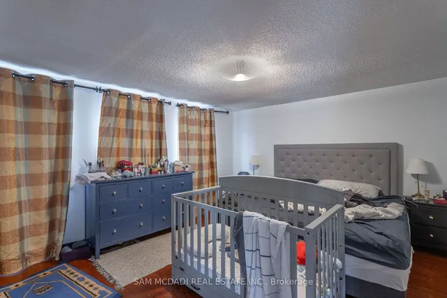 Additional property image - 4484 Jenkins Cres