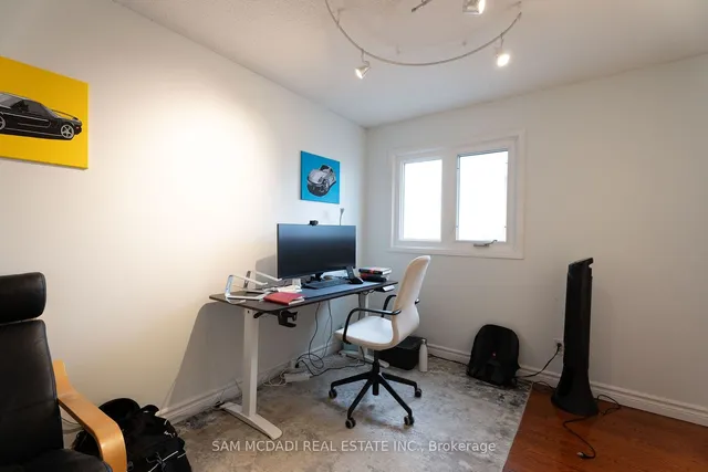 Additional property image - 4484 Jenkins Cres