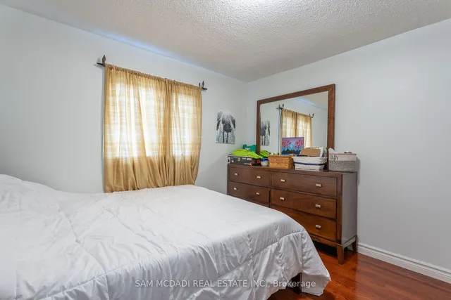 Additional property image - 4484 Jenkins Cres