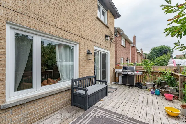 Additional property image - 4484 Jenkins Cres
