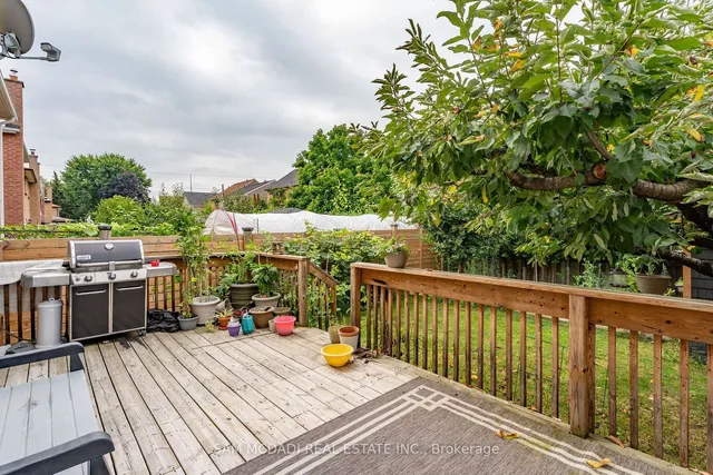Additional property image - 4484 Jenkins Cres