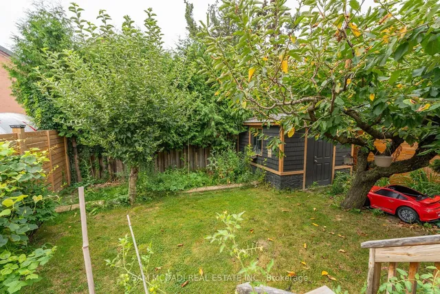 Additional property image - 4484 Jenkins Cres