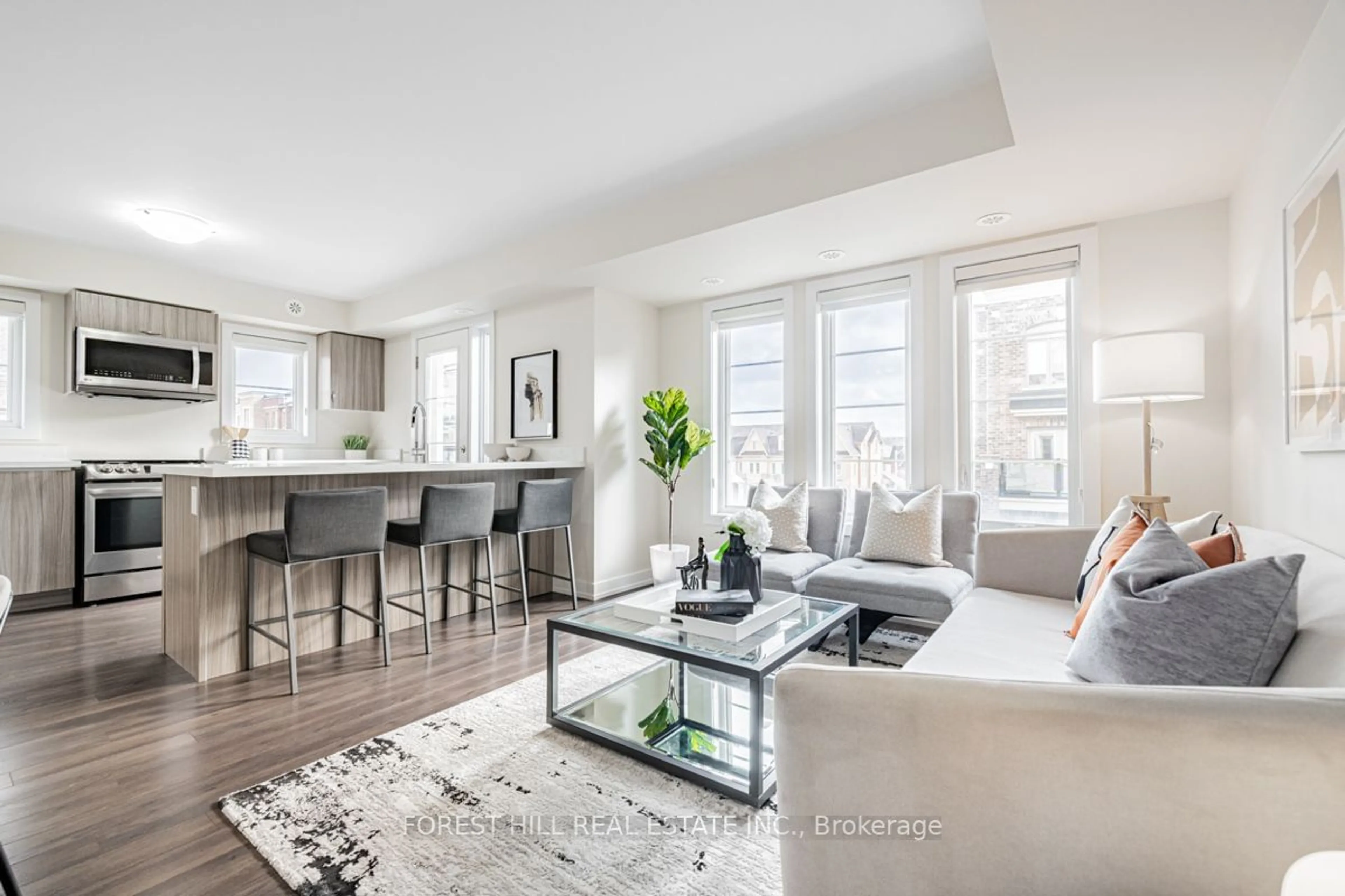 Open concept kitchen, unknown for 2355 Sheppard Ave #242, Toronto Ontario M9M 0E7