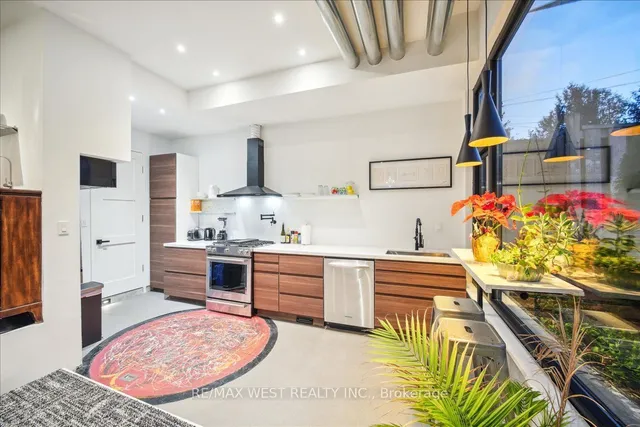 Additional property image - 33 Edwin Ave