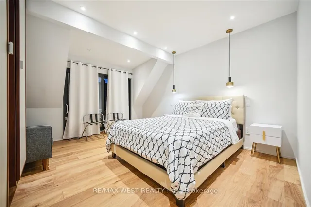 Additional property image - 33 Edwin Ave