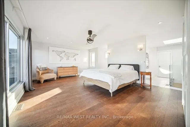 Additional property image - 33 Edwin Ave