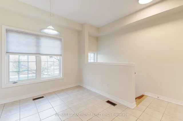 Additional property image - 682 Summers Common