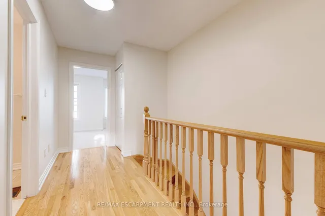 Additional property image - 682 Summers Common