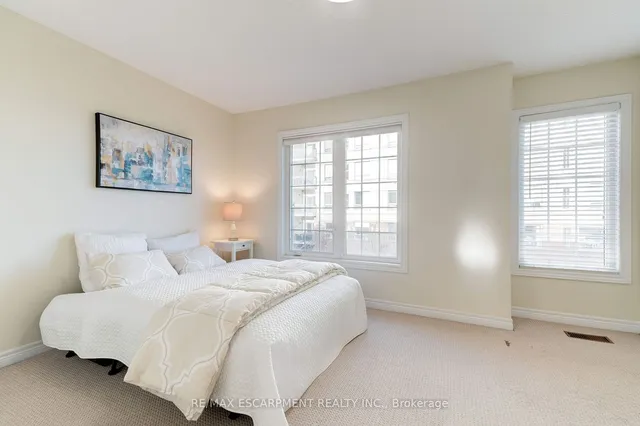 Additional property image - 682 Summers Common