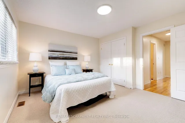 Additional property image - 682 Summers Common