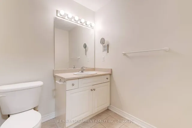 Additional property image - 682 Summers Common