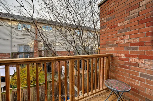 Additional property image - 682 Summers Common