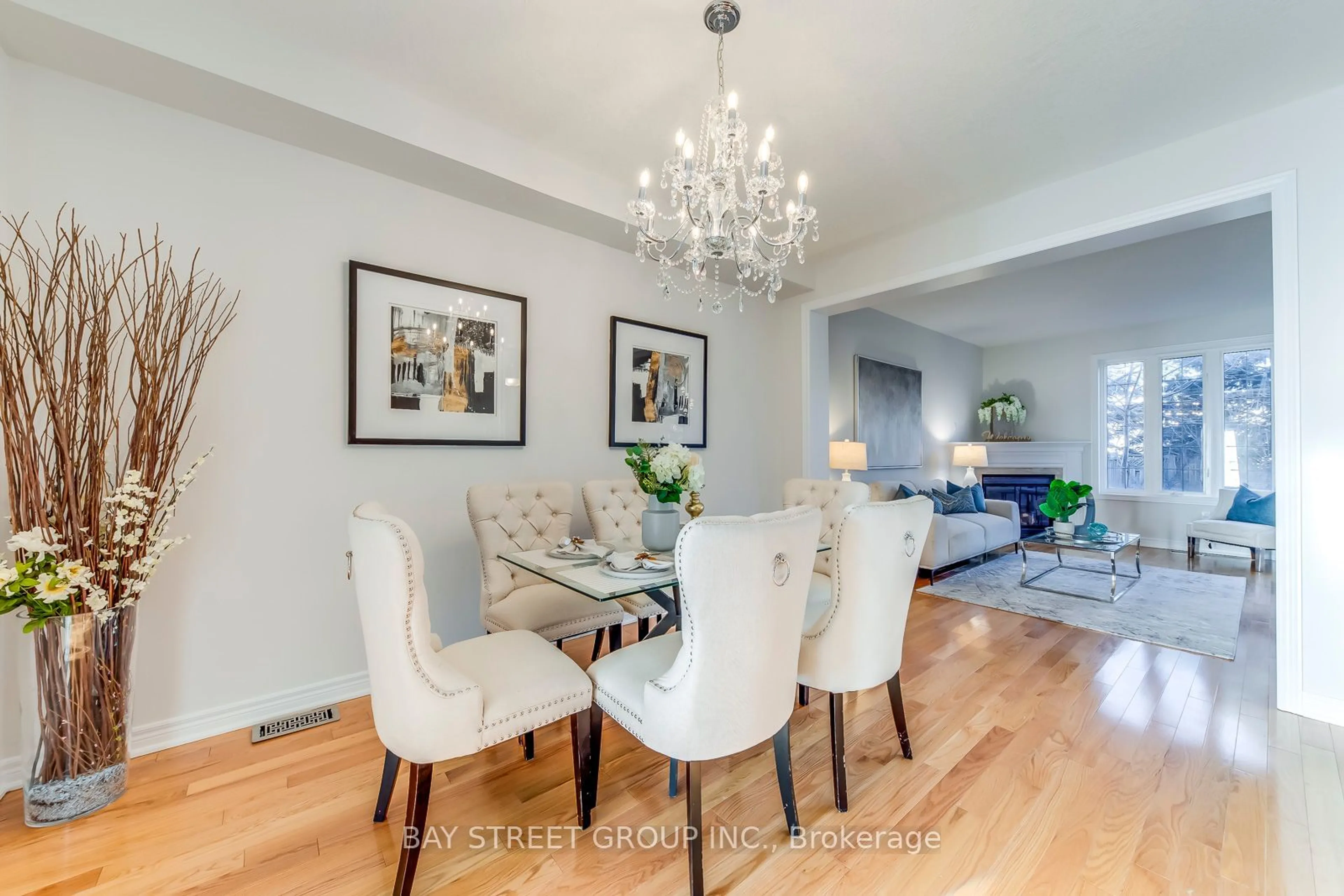 Dining room, unknown for 1277 Craigleith Rd, Oakville Ontario L6H 0G2