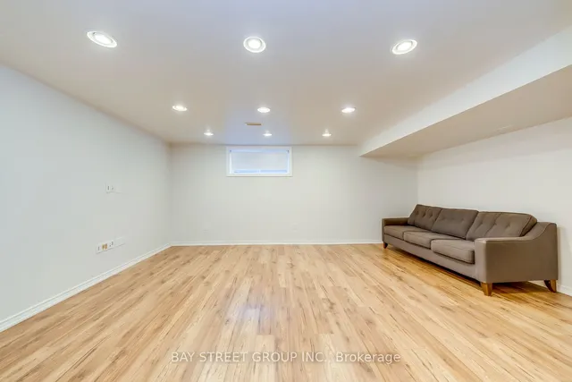Additional property image - 1277 Craigleith Rd