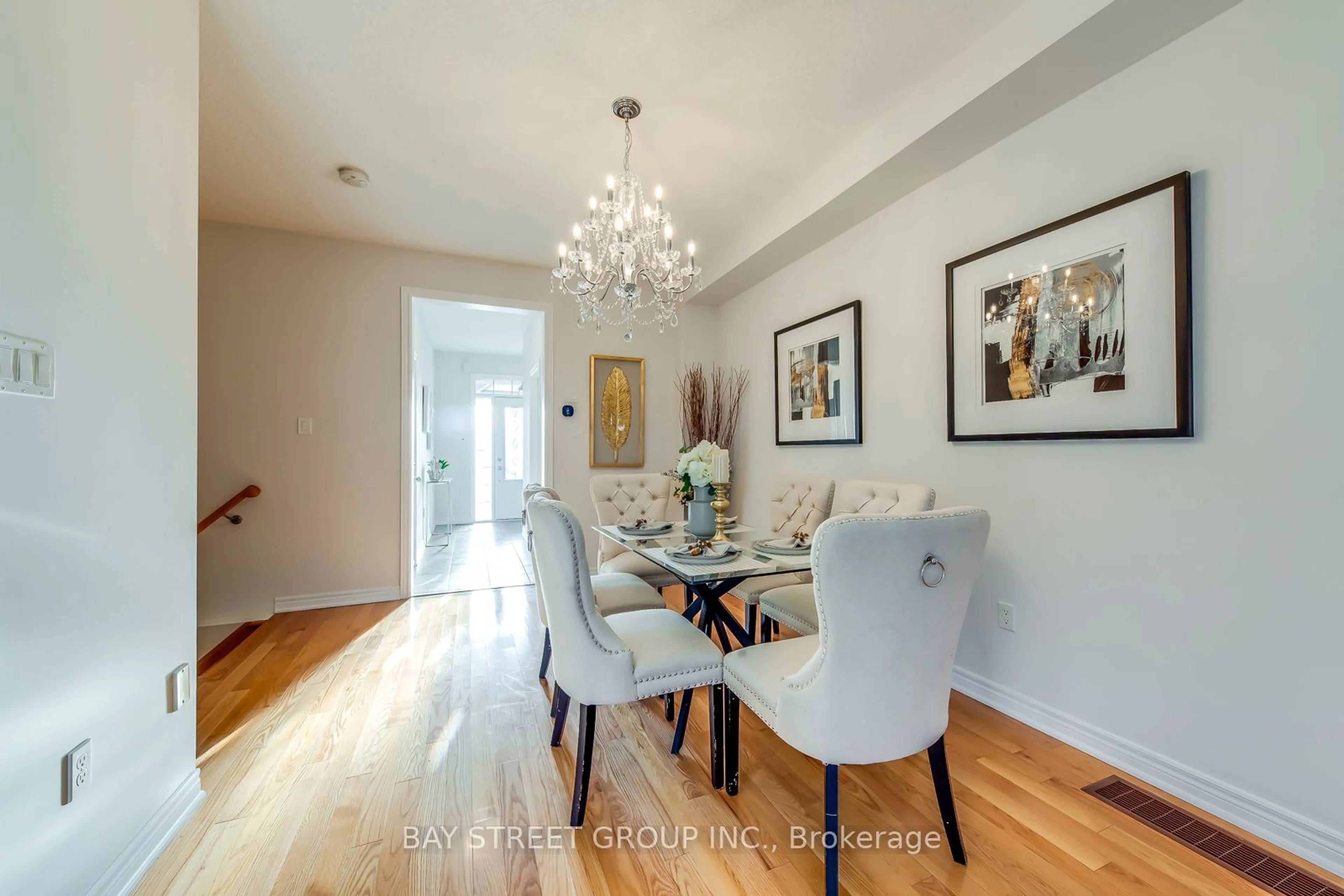 Dining room, unknown for 1277 Craigleith Rd, Oakville Ontario L6H 0G2